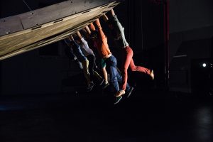 Celui Qui Tombe, de Yoann Bourgeois @ Grande Teatro do Sesc Palladium