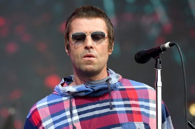 Liam Gallagher Mantêm Viva A Chama Do “oasis” Em “why Me Why Not ” Seu