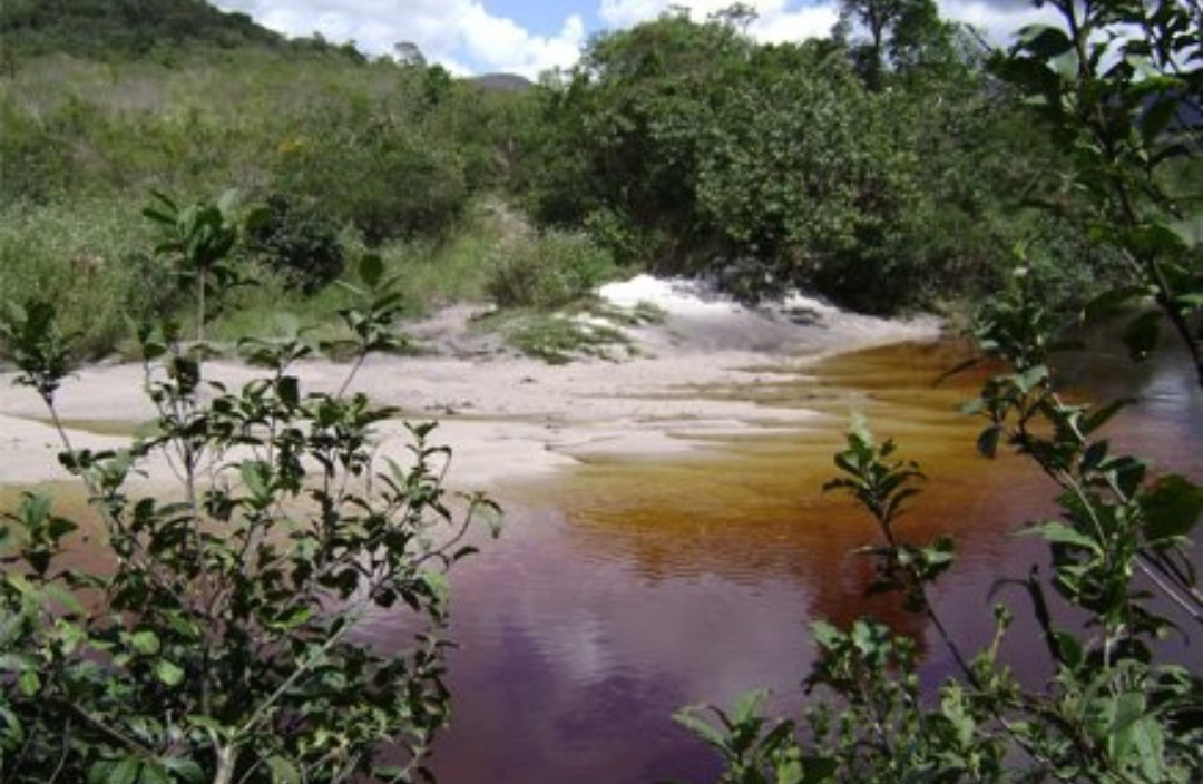 Santuário do Caraça reúne opções de banho para escapar do calor em Minas